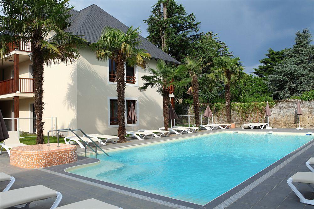 Comfort Aparthotel Lourdes L'Acacia Buitenkant foto