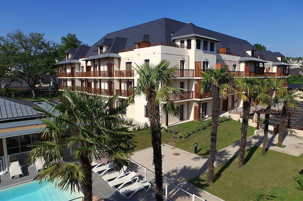 Comfort Aparthotel Lourdes L'Acacia Buitenkant foto