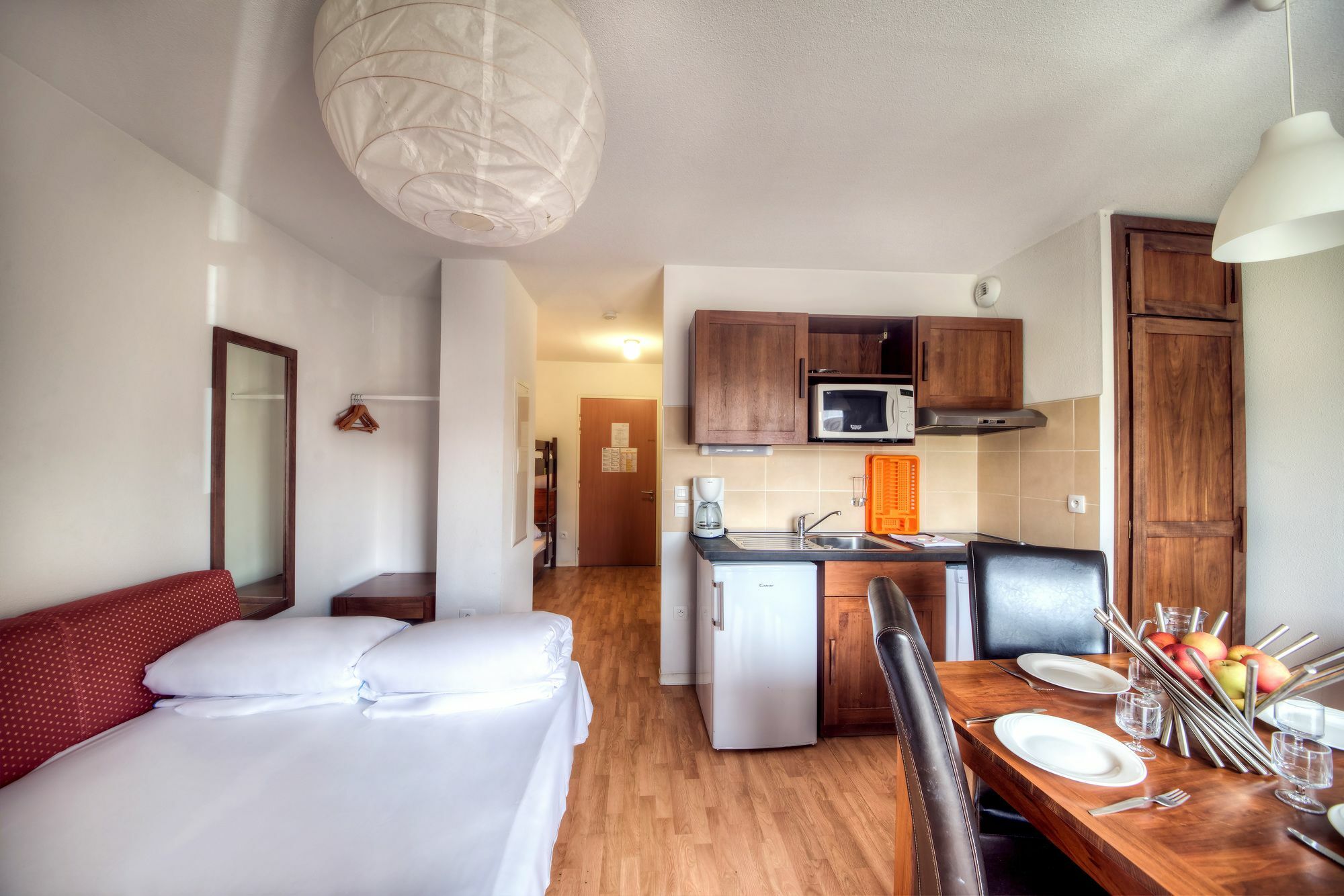Comfort Aparthotel Lourdes L'Acacia Buitenkant foto